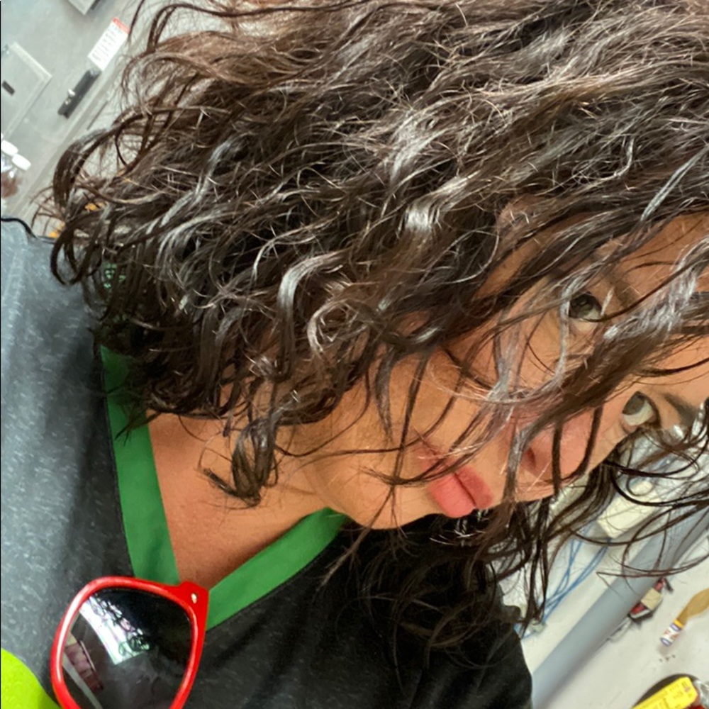 Meet your Posher, Andrea